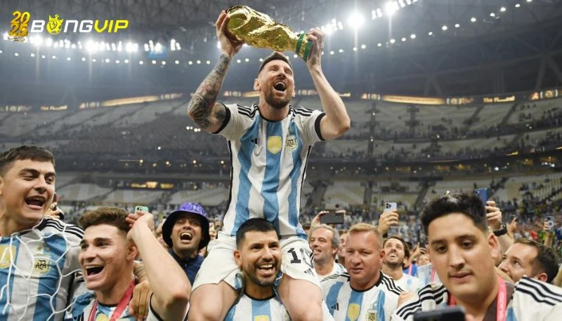 Sự kiện Messi lấy World Cup đáp trả CĐV Mexico