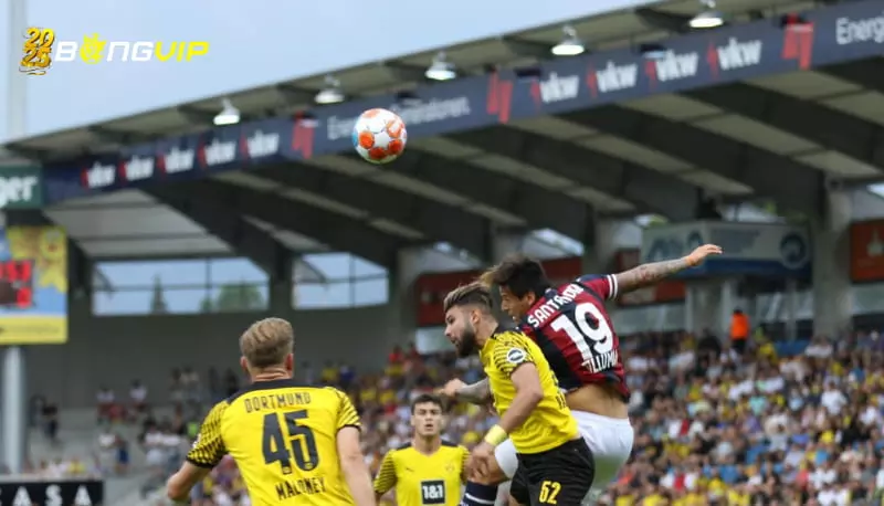 Vì sao nên chọn soi kèo Bologna vs Borussia Dortmund?